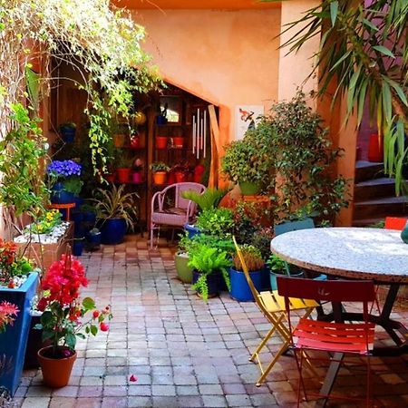 Petit Patio En Centre Ville Nimes Exterior photo
